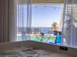 LES SUITES LOVE 1 SPA VUE MER PISCINe