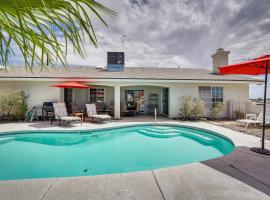 Lake Havasu City Rental with Private Pool and Views!, khách sạn ở Lake Havasu City