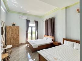 KHÁCH SẠN HOÀNG QUANG, hotel Biđong városában