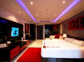 Absolute Bangla Suites, hotel em Patong Beach