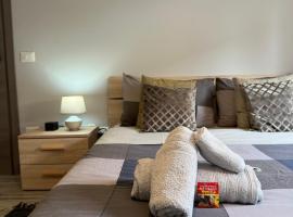 Casa di Afi, Perfect For 4 - Kitchen - Parking - Netflix, hotell sihtkohas Arona