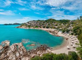 The Ritz-Carlton, Koh Samui, хотел в Чоенг Мон Бийч