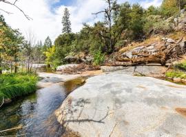 Ponderosa Creekside Retreat: Mariposa şehrinde bir otel