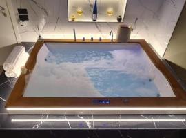 Suite Pizzo jacuzzi rooms、ピッツォのホテル