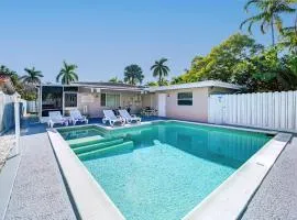 Walk to Hollywood Beach Luxury 4BR Villa