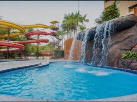 Golden Dolphin Grand Hotel, hotell sihtkohas Caldas Novas