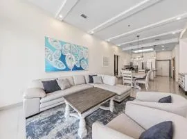 Luxury Ground Beachfront Condo Solare 103