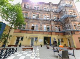 Do Step Inn Home - Hotel & Hostel, hotel en Viena