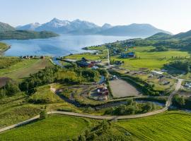 Storjord Farmstay Ranchhouse、Kvaløyaのコテージ