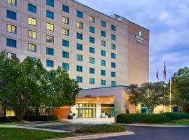 Embassy Suites by Hilton Raleigh Durham Research Triangle, viešbutis , netoliese – Raleigh-Durham tarptautinis oro uostas - RDU