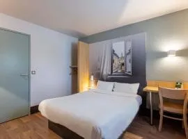 B&B HOTEL CHARTRES Le Forum