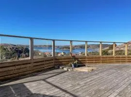 Seafront with Terrific View by AJF Dream Living