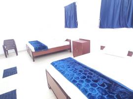 Mahadev Home Stay, hotel em Varanasi