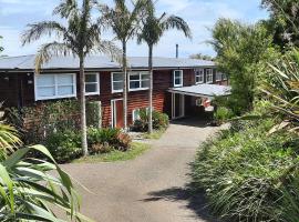 The Waiheke Lodge, hotel di Onetangi