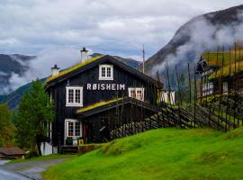 Røisheim Hotel & Skysstasjon, hotel di Lom