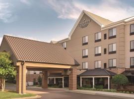 Country Inn & Suites by Radisson Raleigh-Durham Airport NC, viešbutis , netoliese – Raleigh-Durham tarptautinis oro uostas - RDU