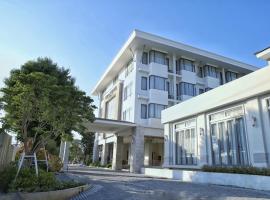 THE NAVY HOUSE HOTEL, hotel cerca de Aeropuerto de Utapao Rayong Pattaya - UTP, Sattahip