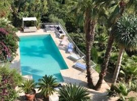 Villa Hirondelles 35, bed and breakfast en Cavalaire-sur-Mer