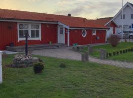 Skönaste stället som finns. Bara 300 m till havet., hotell sihtkohas Lysekil