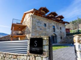 Sandoñana Old Palace Lodge, chalet i Villafufre