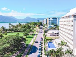 Cairns Harbourside Hotel, hotel di Cairns