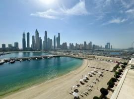 Luxury Living Private Beach, Emaar Beachfront, hotel a Dubai Marina