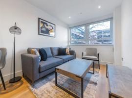 Modern 1 Bedroom Apartment in East Grinstead, hótel í East Grinstead