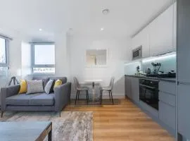 Modern Studio Apartment in East Grinstead