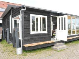 Large cottage on sheepfarm, hotell i Amsterdam