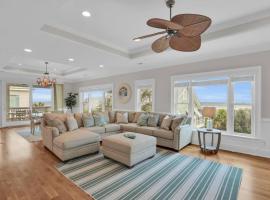 5 Bed 5 Bath Luxury Beach Front Home w/Ocean Views, hótel í Tybee Island