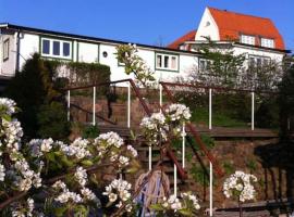 Cottage by the ocean, hotel v mestu Ängelholm