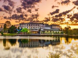 Best Western Plus North Lakes Hotel, hotel em North Lakes