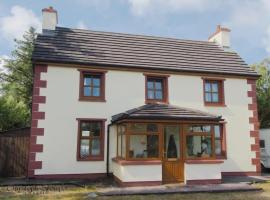 Stonechat Cottage - Portmagee, hotell i Portmagee