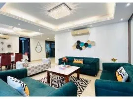 BluO 4BHK Safdarjung Enclave - Balcony, Lift