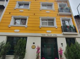 st945 Palas Otel، فندق في إزمير