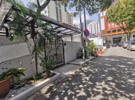 Autumn Guesthouse's near Jalan Alor Bukit Bintang, hotell i Kuala Lumpur