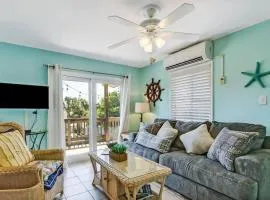 Beach Vacation Walkable to Dining&Shopping-Unit B