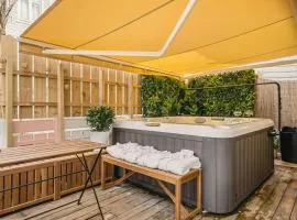 Dinbnb Homes I #1 BNB in Bergen I Jacuzzi & Parking & Location