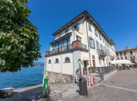 Aparthotel Arona - Happy Rentals, hotell sihtkohas Arona