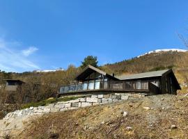 Amazing Home In Valldal With Jacuzzi, hotell i Valldal