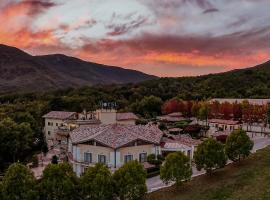 San Raffaele Hotel Restaurant & Resort, hotel in Castelluccio Superiore