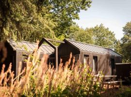 Hytte I Tiny house met zonnige bostuin, hotel Epében