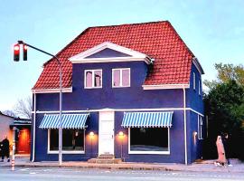 Guesthouse 'Blue House' in vintage villa&garden, hotel v Kopenhagnu