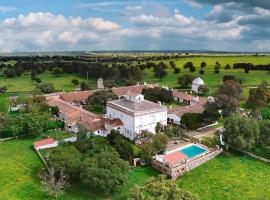 Hotel Rural El Vaqueril, hotell sihtkohas Navas del Madroño