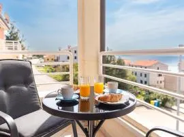 Apartment Nevera, Sea View and private parking