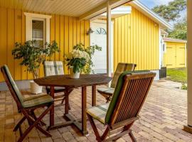 Tylösand guesthouse 300m from ocean & golf course, hotel u gradu Halmstad