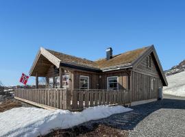 4 Bedroom Awesome Home In Vøringsfoss, cabana o cottage a Garden