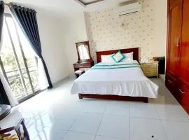 HOTEL VIỆT ÚC, H17 Phan Huy Chú, phường 2