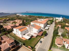 HOTEL AL FARO spiaggia la Cinta SanTeodoro, viešbutis mieste San Teodoras