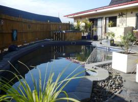 Orana Motor Inn & Restaurant, hotel di Kaitaia